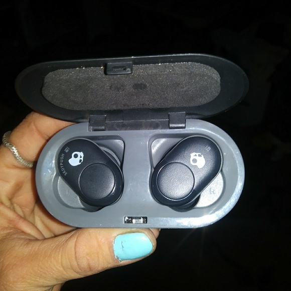 Skullcandy airpods - Picture 3 of 5